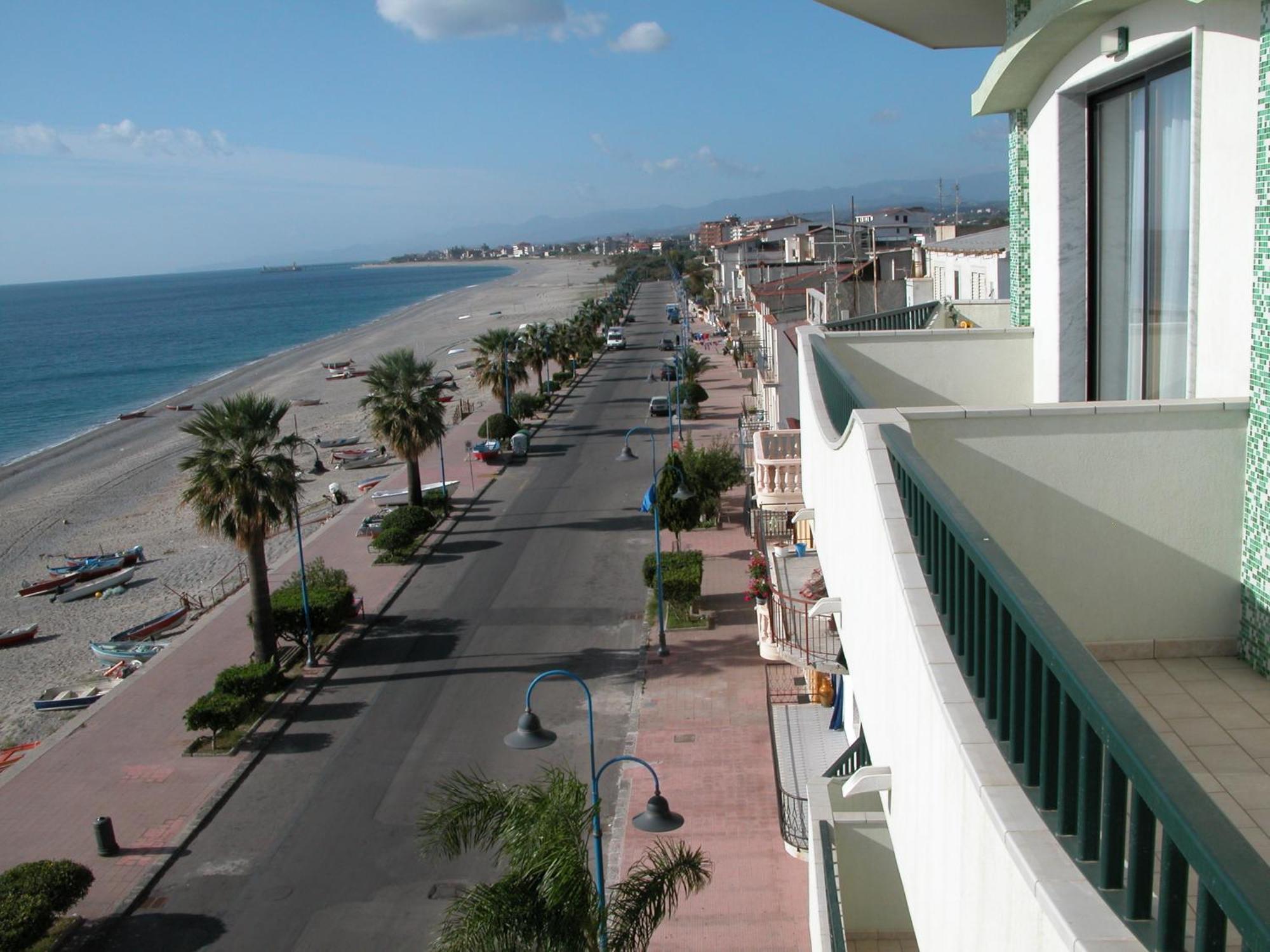 Hotel Ristorante Miramare Marina di Gioiosa Ionica Exterior photo