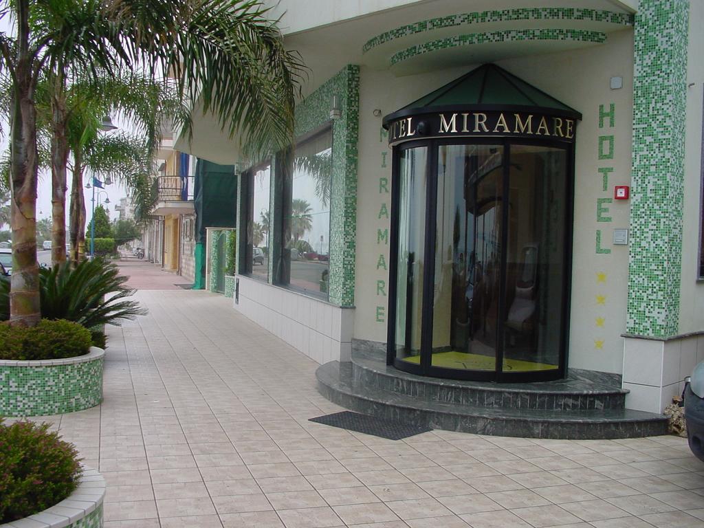 Hotel Ristorante Miramare Marina di Gioiosa Ionica Exterior photo