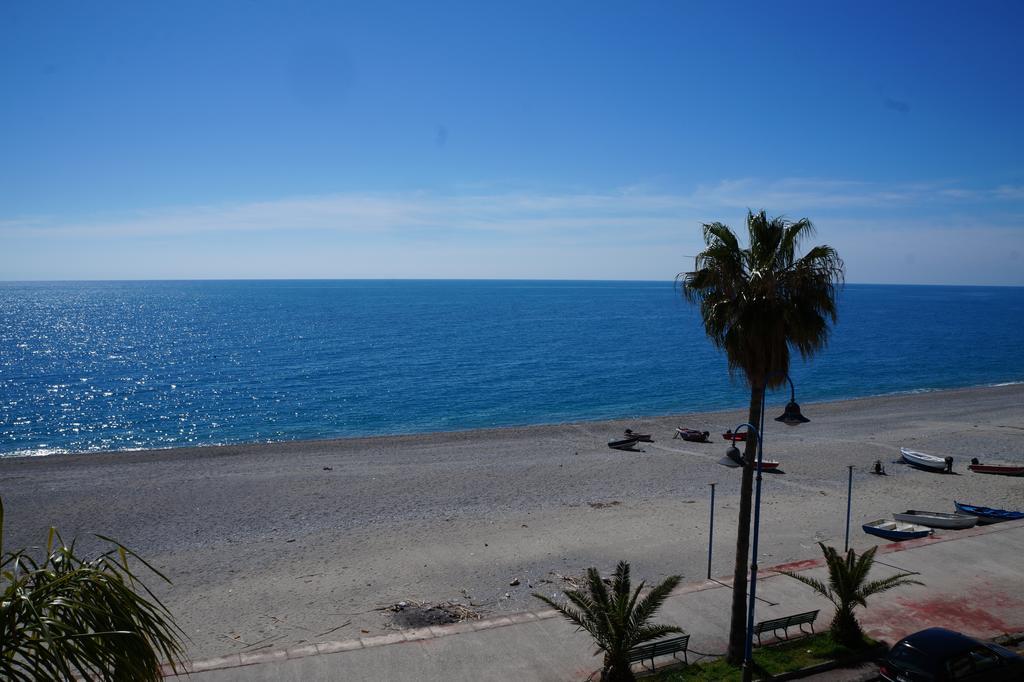 Hotel Ristorante Miramare Marina di Gioiosa Ionica Exterior photo